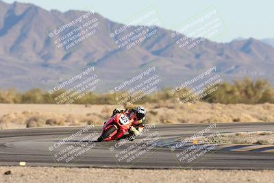 media/Dec-07-2025-CVMA (Sun) [[3e7d2de5dc]]/Race 16-Formula Middleweight/